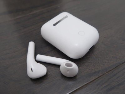 Бездротові сенсорні Bluetooth 5.0 навушники з зарядним боксом TWS i11 білі TWSI11 фото